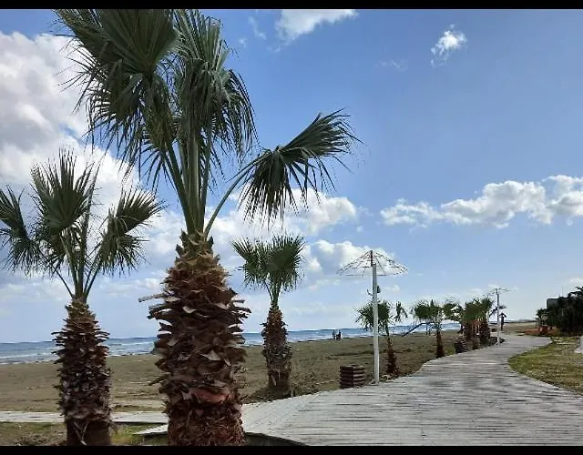 Atlantis Court In Makenzy * Larnaca