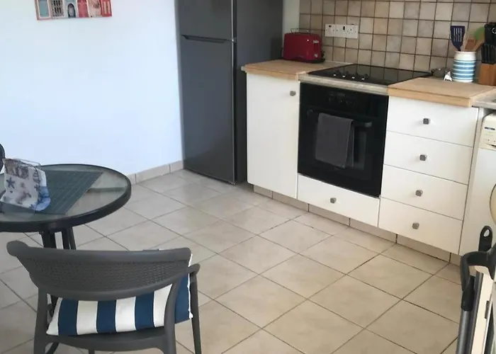 Atlantis Court In Makenzy *