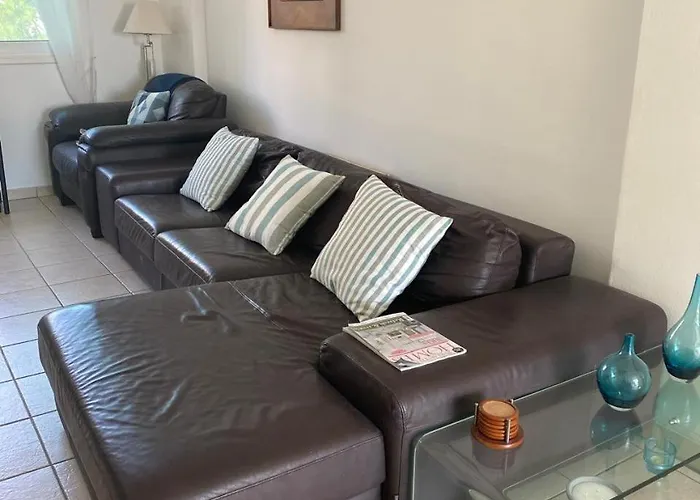 Atlantis Court In Makenzy Apartmán