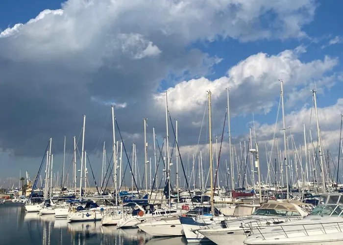 Appartamento Atlantis Court In Makenzy